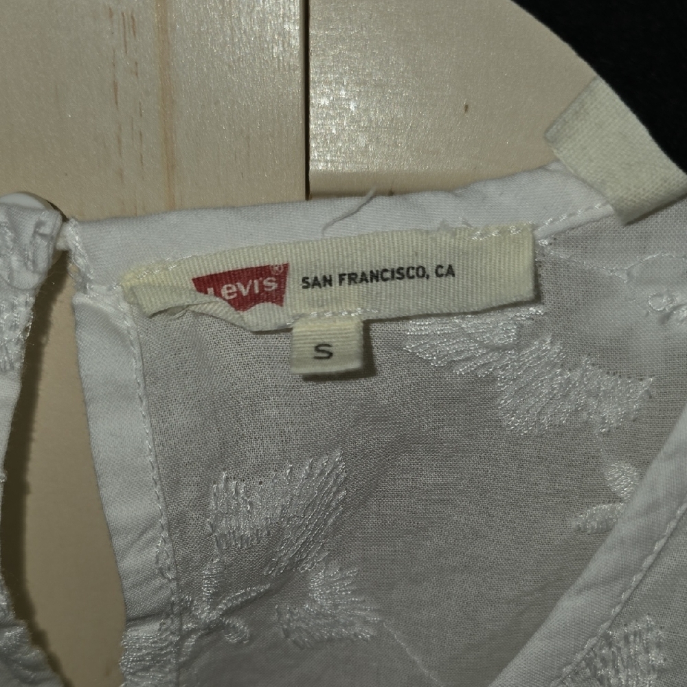Levi's Mallory Blouse - Picture 8 of 9